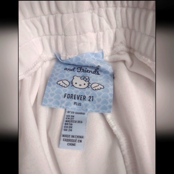 Angel Hello Kitty Forever 21 Limited Edition White Plush Soft Lounge Pants - Picture 3 of 6